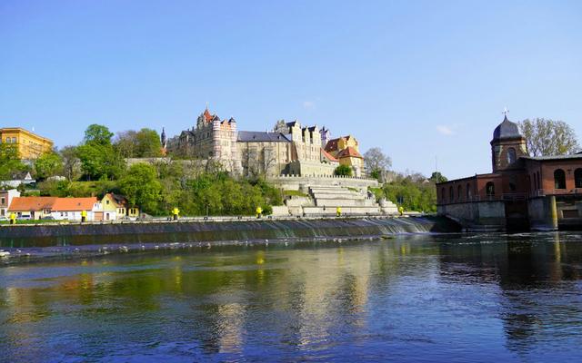 Hundefreundliche Orte in Bernburg (Saale)