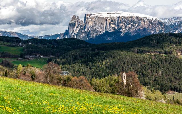 Hundefreundliche Orte in Cadipietra